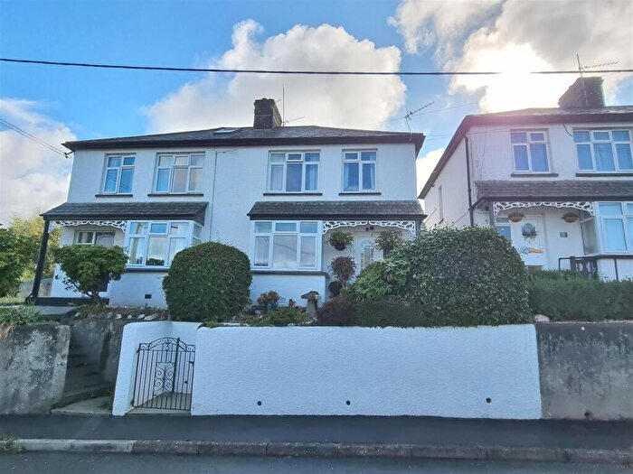3 Bedroom Semi-Detached House For Sale In Priory Park Road, Launceston, PL15