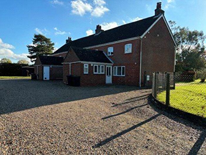 4 Bedroom Semi-Detached House To Rent In Stetchworth, Stetchworth, Newmarket, Cambridgeshire, CB8