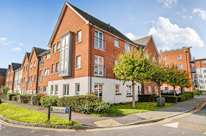 2 Bedroom Apartment For Sale In Avenel Way, Poole, Dorset, BH15