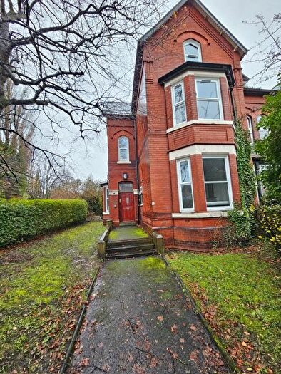 3 Bedroom Flat To Rent In Buxton Road, Stockport, SK2