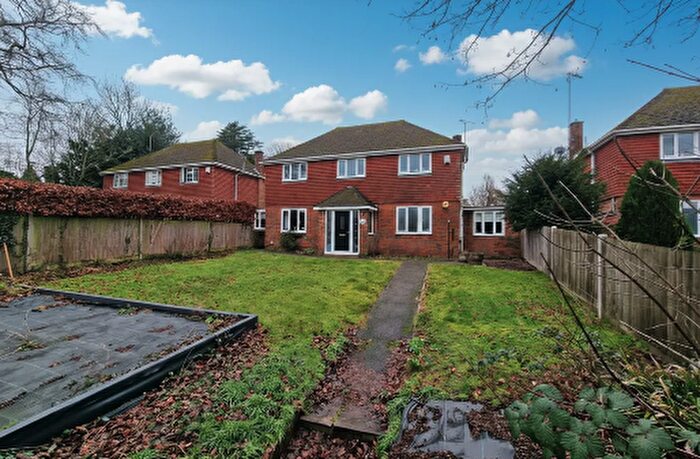 4 Bedroom Detached House For Sale In Tonbridge Road, Maidstone, ME16