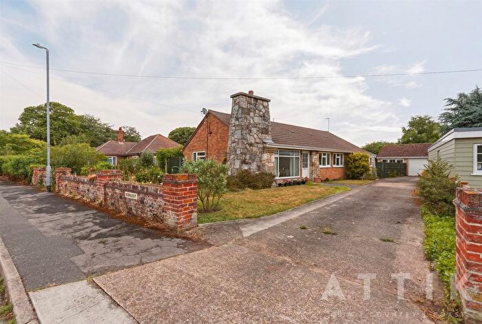 3 Bedroom Detached Bungalow For Sale In St. Michaels Way, Wenhaston, Halesworth, IP19