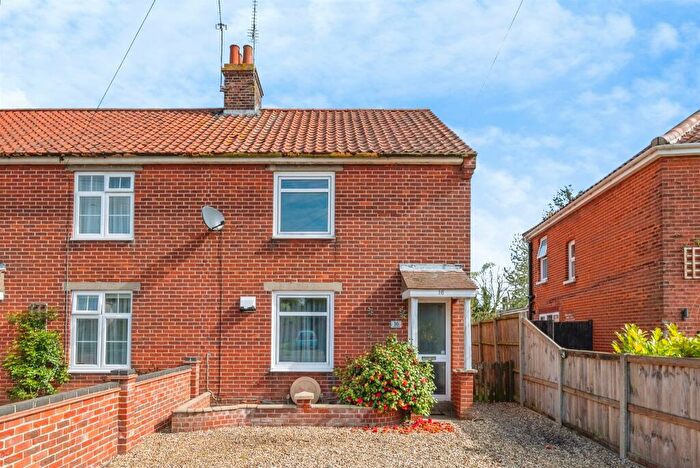 3 Bedroom Semi-Detached House For Sale In Station Road, North Walsham, NR28