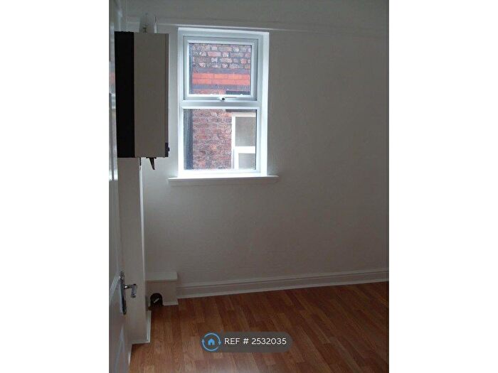 3 Bedroom Flat To Rent In Dalton Road, New Brighton, CH45