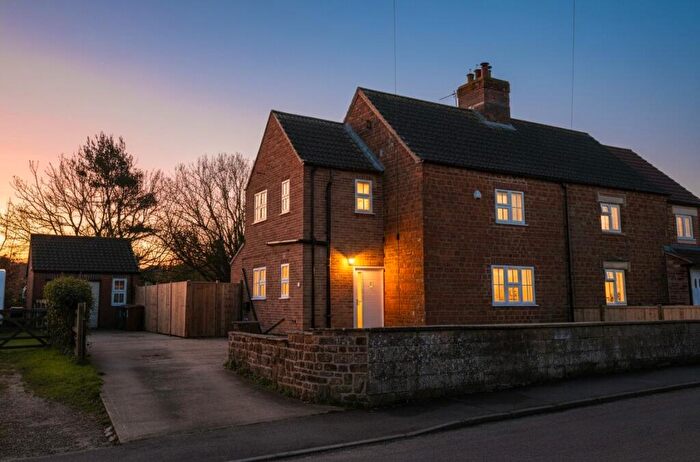 3 Bedroom Cottage For Sale In Stunning Kitchen Diner In Eastwell, Main Street, LE14