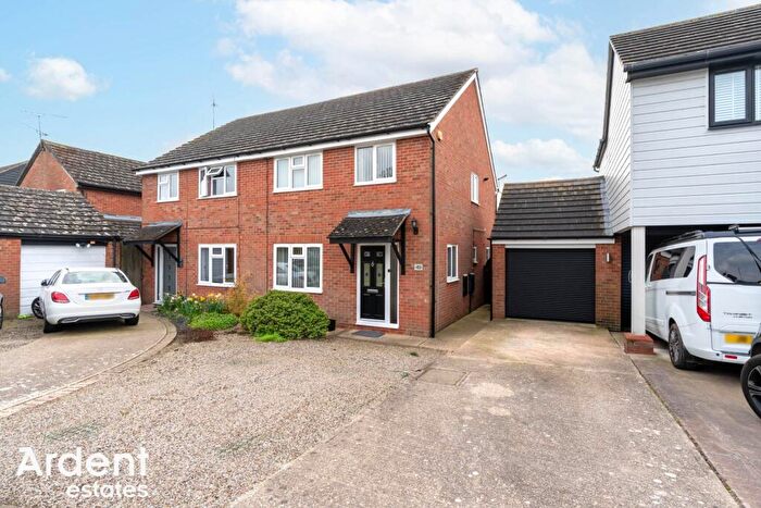 3 Bedroom Semi Detached House For Sale In Lawling Ave, Heybridge, CM9