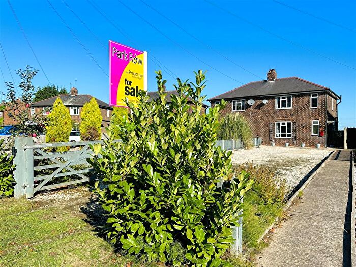 3 Bedroom Semi-Detached House For Sale In Main Road, Temple Hirst, Selby, YO8