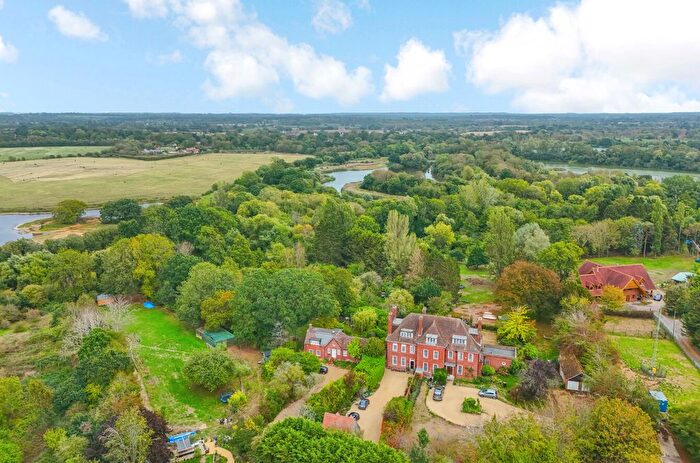 5 Bedroom Semi Detached House For Sale In Sandford Lane, Woodley, Reading, RG5