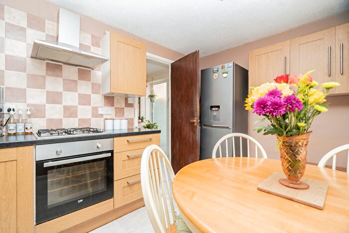 2 Bedroom Semi-Detached House For Sale In Calverleigh Crescent, Furzton Milton Keynes, MK4