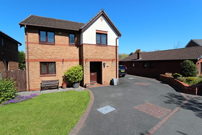 4 Bedroom Detached House For Sale In Fossdale Moss, Leyland, Lancashire, PR26