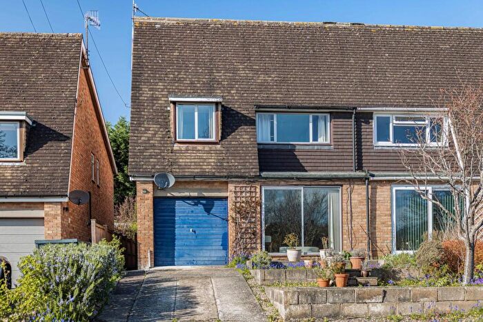 4 Bedroom Semi Detached House For Sale In Frome Gardens, Stroud, GL5