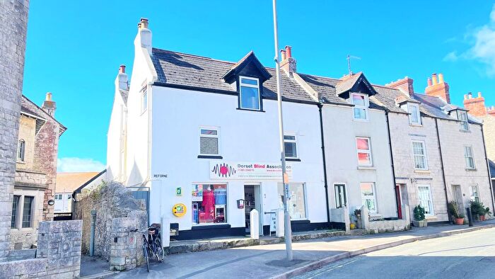 3 Bedroom Maisonette To Rent In Reforne, Portland, DT5