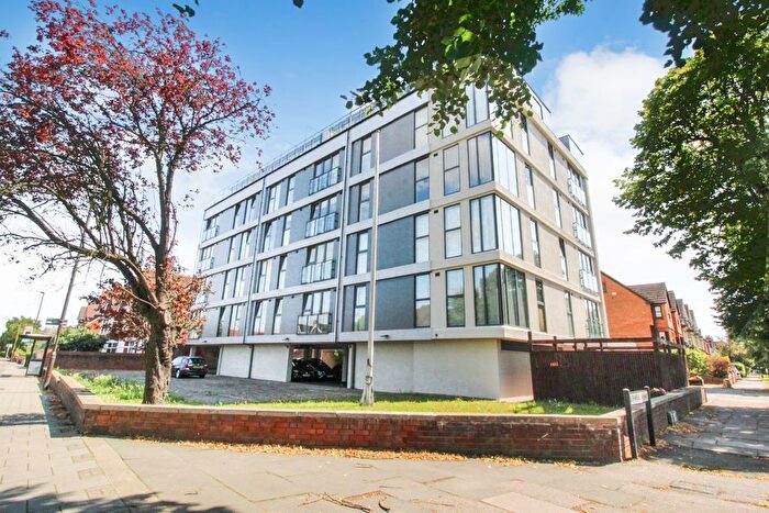 1 Bedroom Flat For Sale In Bushmead Avenue, Bedford, MK40