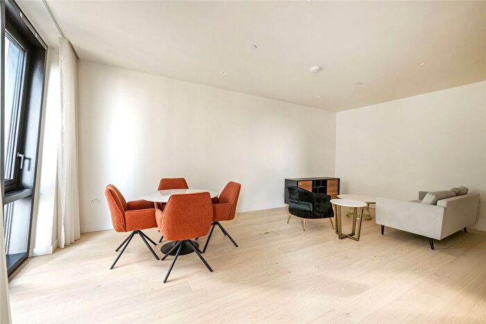 1 Bedroom Flat To Rent In Dacre Street, Westminster, London, SW1H