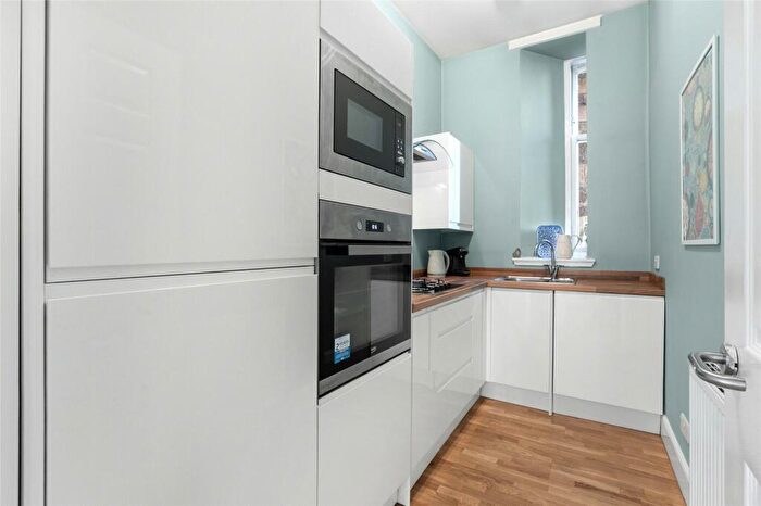2 Bedroom Flat For Sale In /, Dumbarton Road, Partick, Glasgow, G11