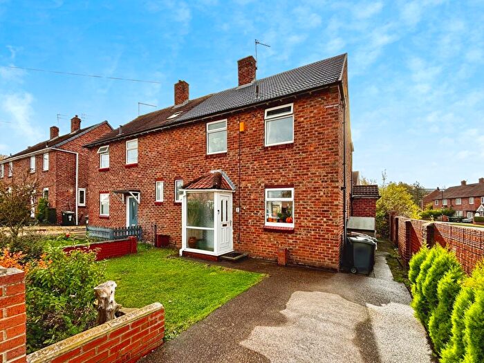 3 Bedroom Semi Detached House For Sale In Yewburn Way, Benton, Newcastle Upon Tyne, NE12