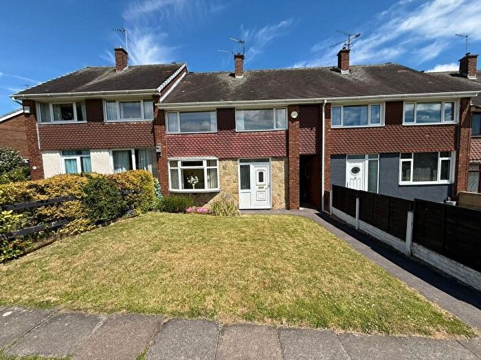3 Bedroom Town House For Sale In Rockingham Way, Greasbrough, Rotherham, S61