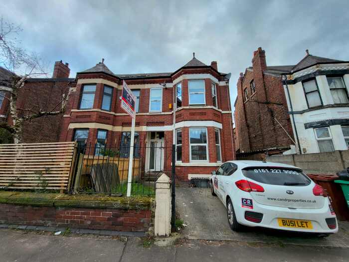 6 Bedroom Semi-Detached House To Rent In Barlow Moor Road, Chorlton, Manchester., M21