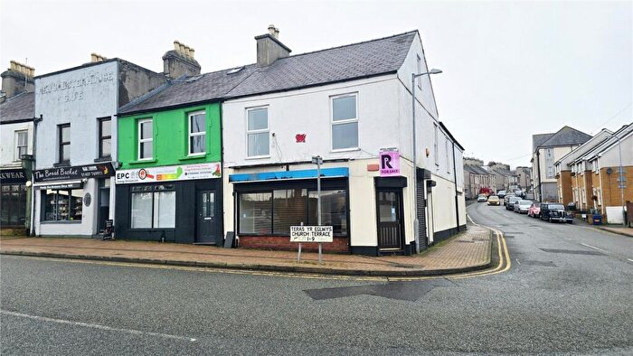 End Of Terrace House For Sale In Church Terrace, Holyhead, Isle Of Anglesey, LL65