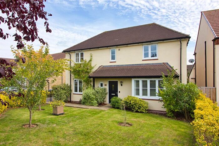 4 Bedroom Detached House For Sale In Wheeler Way, Malmesbury, SN16