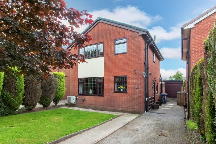3 Bedroom Detached House For Sale In Rudyard Road, Biddulph Moor, Stoke-On-Trent, ST8
