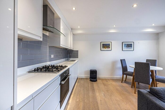 1 Bedroom Flat To Rent In Kennington Road, London, SE11
