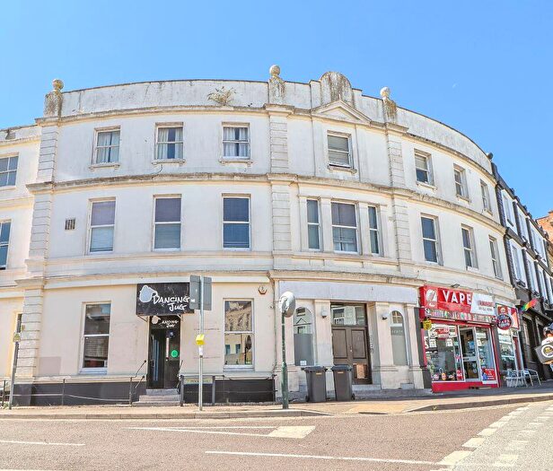 1 Bedroom Flat For Sale In Flat, - Poole Hill, Bournemouth, BH2