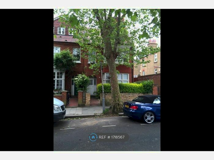 Studio To Rent In Thornton Avenue, London, W4