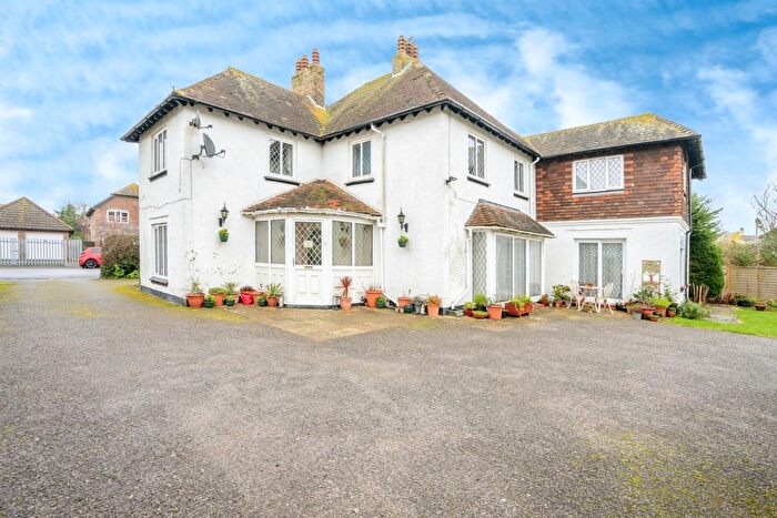 1 Bedroom Flat To Rent In Burnham Avenue, Bognor Regis, PO21