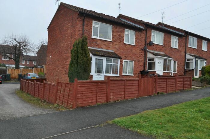 1 Bedroom Flat To Rent In Hook Farm Road, Bridgnorth, Shropshire, WV16