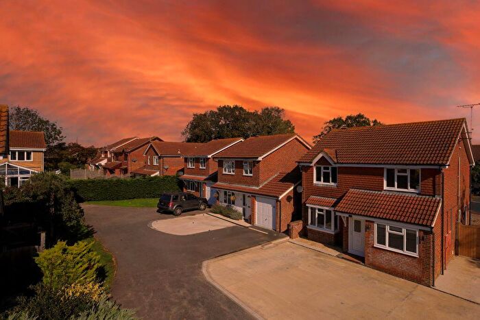 5 Bedroom Detached House For Sale In Elmwood Gardens, Eastbourne, BN23