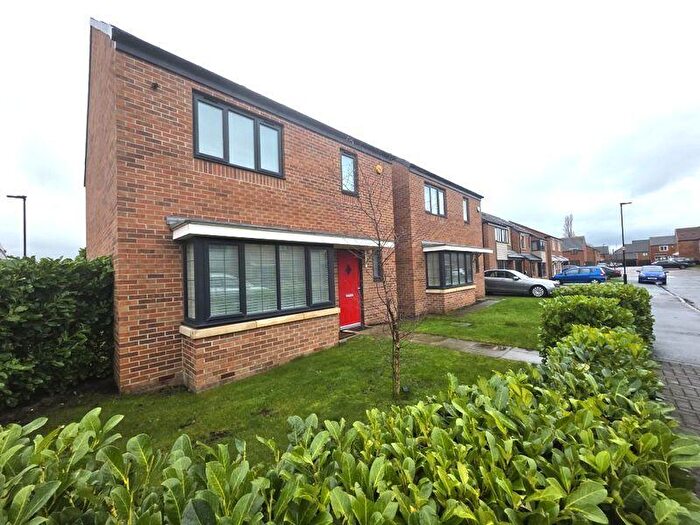 4 Bedroom Detached House For Sale In Walkerfield Court, Newcastle Upon Tyne, NE6