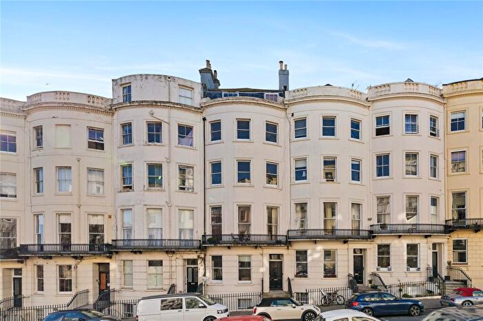 3 Bedroom Apartment For Sale In Brunswick Place, Hove, East Sussex, BN3