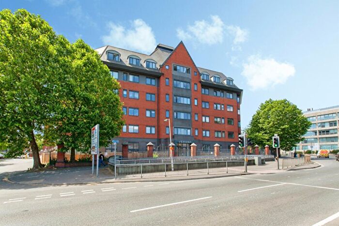 1 Bedroom Apartment For Sale In Wellington Street, Slough, SL1