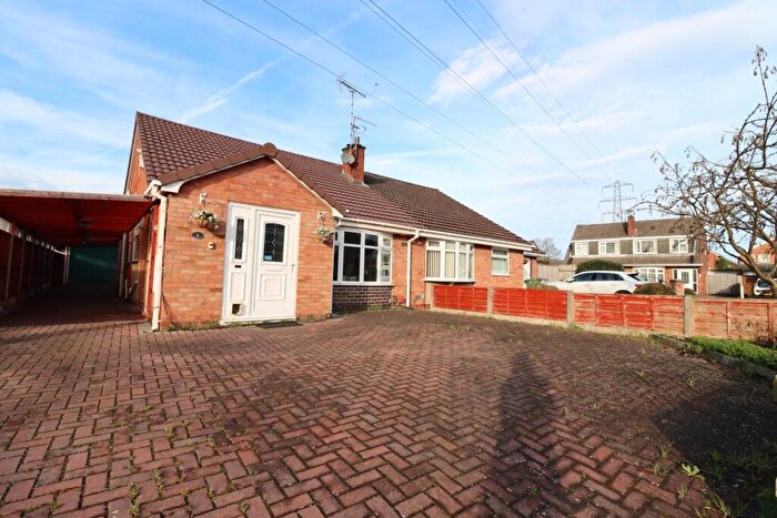 3 Bedroom Semi-Detached Bungalow For Sale In Argyll Avenue, Eastham, CH62