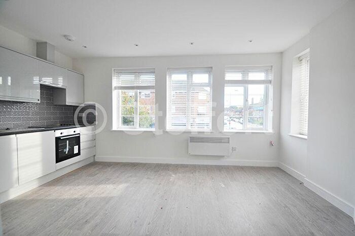1 Bedroom Apartment To Rent In Court Road, London, SE9