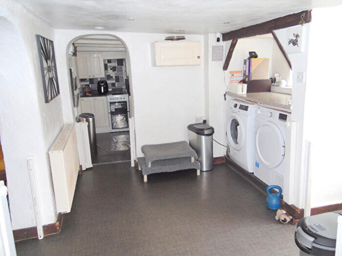2 Bedroom Detached House For Sale In Daniels Gate, Long Sutton, PE12