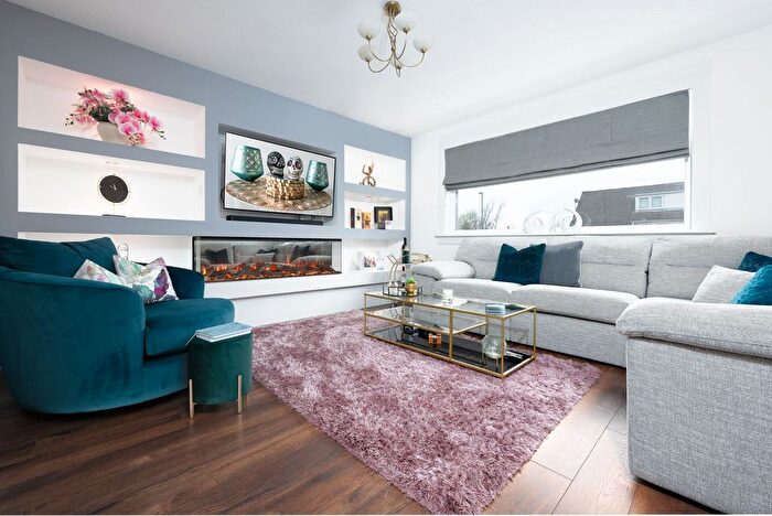 2 Bedroom Flat For Sale In Aberfoyle Road, Greenock, PA15