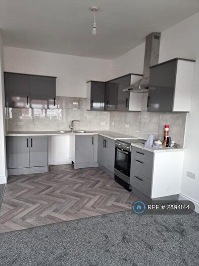 3 Bedroom Flat To Rent In Abbey St, Nuneaton, CV11