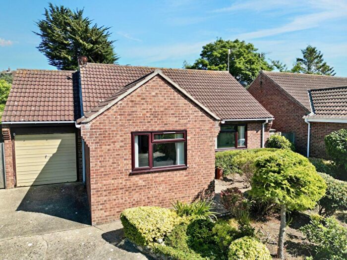 2 Bedroom Detached Bungalow For Sale In Ellenhill, Cromer, NR27