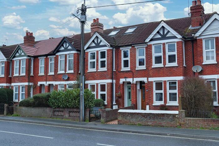 3 Bedroom Terraced House For Sale In Romsey, SO51