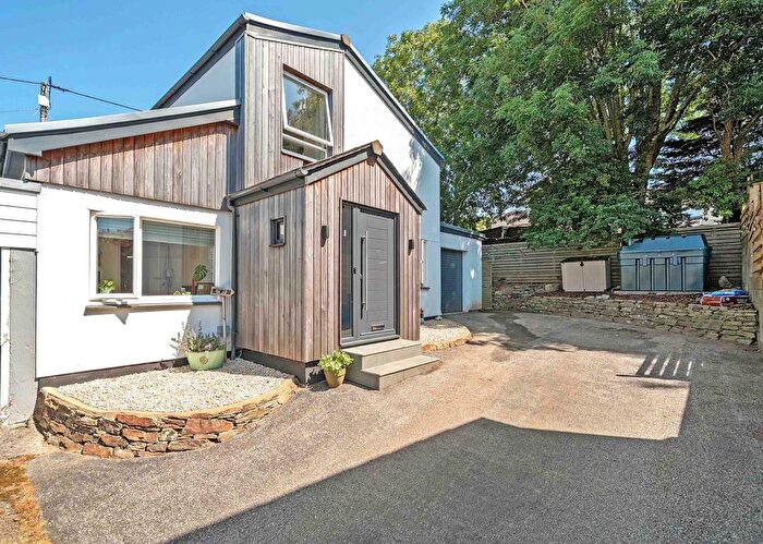 4 Bedroom Link Detached House For Sale In Chacewater, Truro, Cornwall, TR4