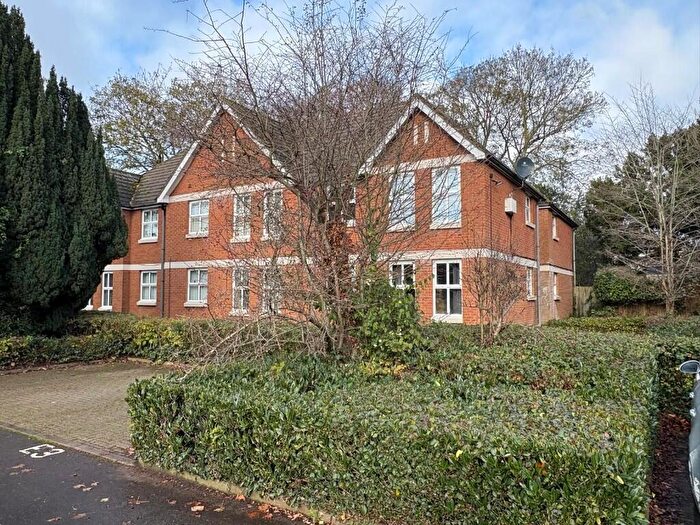 1 Bedroom Flat To Rent In Regents Park Road, Southampton, Hampshire, SO15