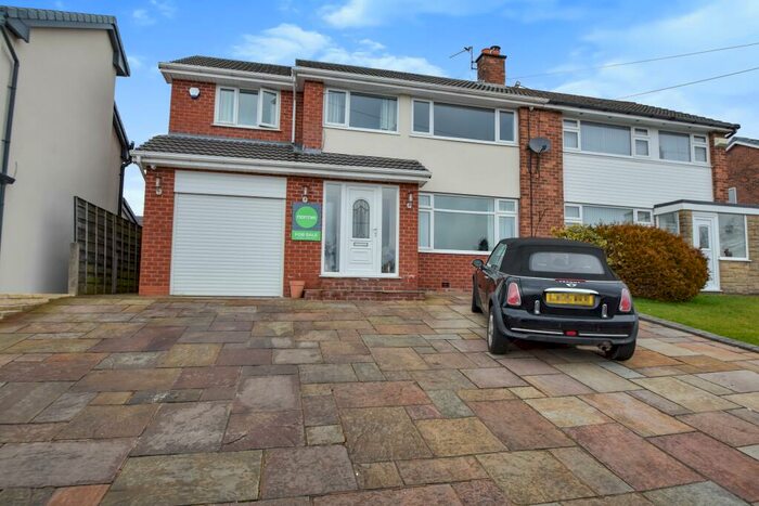 4 Bedroom Semi-Detached House To Rent In Harris Drive, Unsworth, Bury, BL9