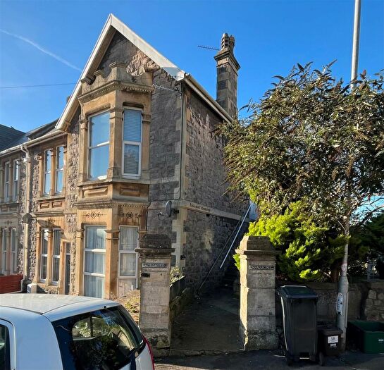1 Bedroom Flat To Rent In Flat Rossmore Mansions, Paragon Road, Weston-Super-Mare, BS23