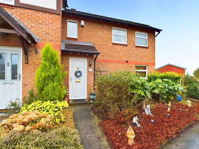 2 Bedroom End Of Terrace House To Rent In Meadow View, Middlewich, Cheshire, CW10