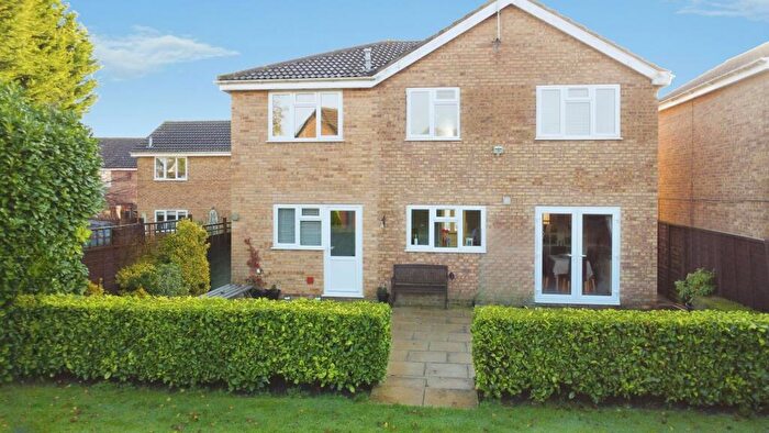 4 Bedroom Detached House For Sale In Ryan Close, Sparcells, SN5