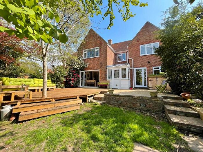 5 Bedroom Semi-Detached House To Rent In Newbury, Berkshire, RG14