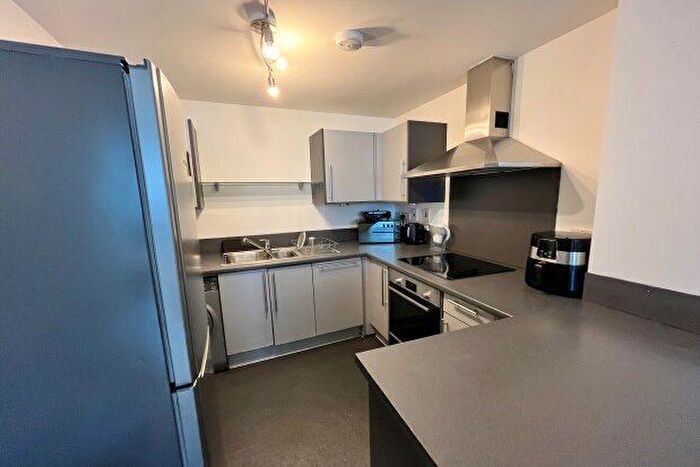 3 Bedroom Flat To Rent In Suffolk Street Queensway, Birmingham, B1
