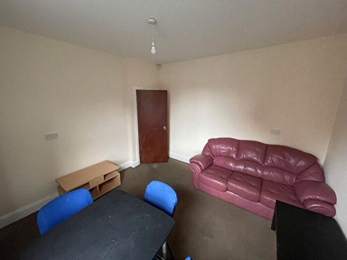 4 Bedroom House To Rent In Lace Street, Dunkirk, Nottingham, Nottinghamshire, NG7